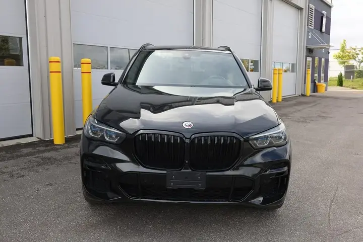 BMW X5 2023 photo 2