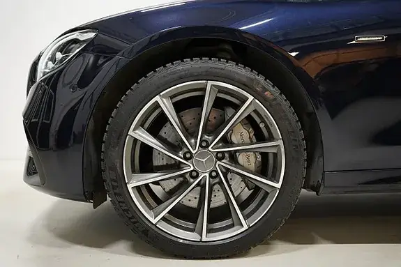 Mercedes-Benz E 300 2023 photo 4