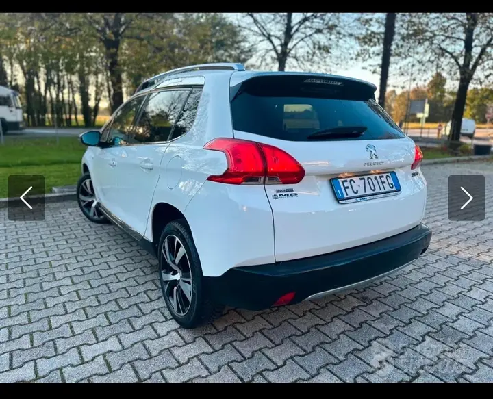 Peugeot 2008 2015 photo 5