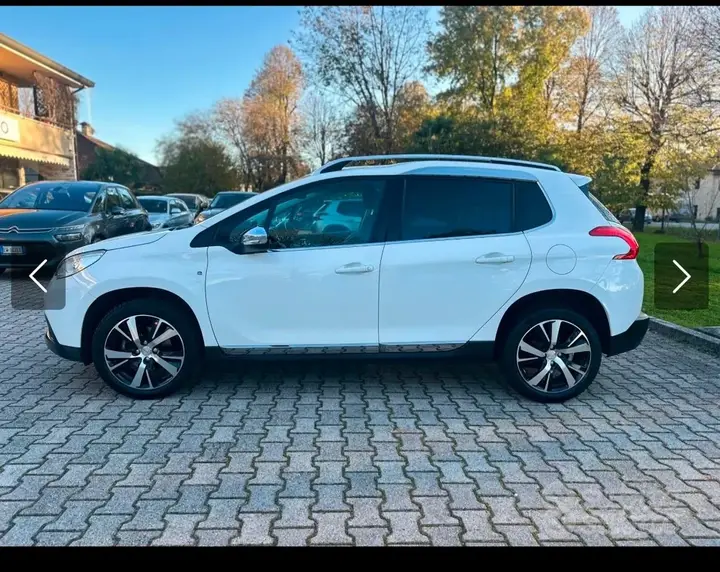 Peugeot 2008 2015 photo 3