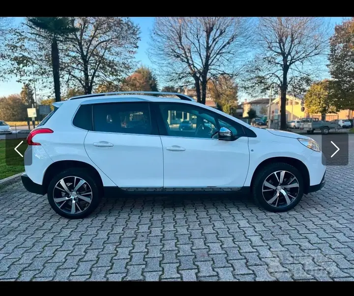 Peugeot 2008 2015 photo 4