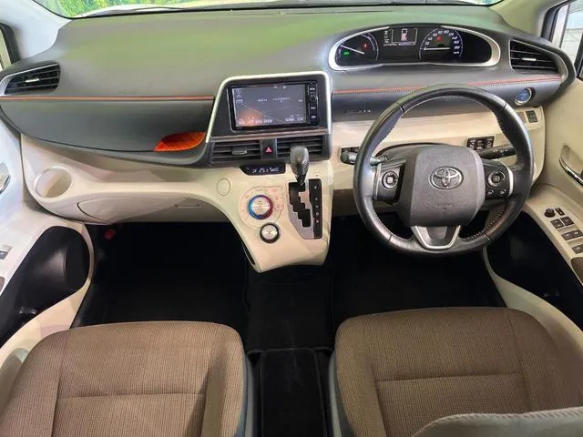Toyota Sienna 2015 photo 2