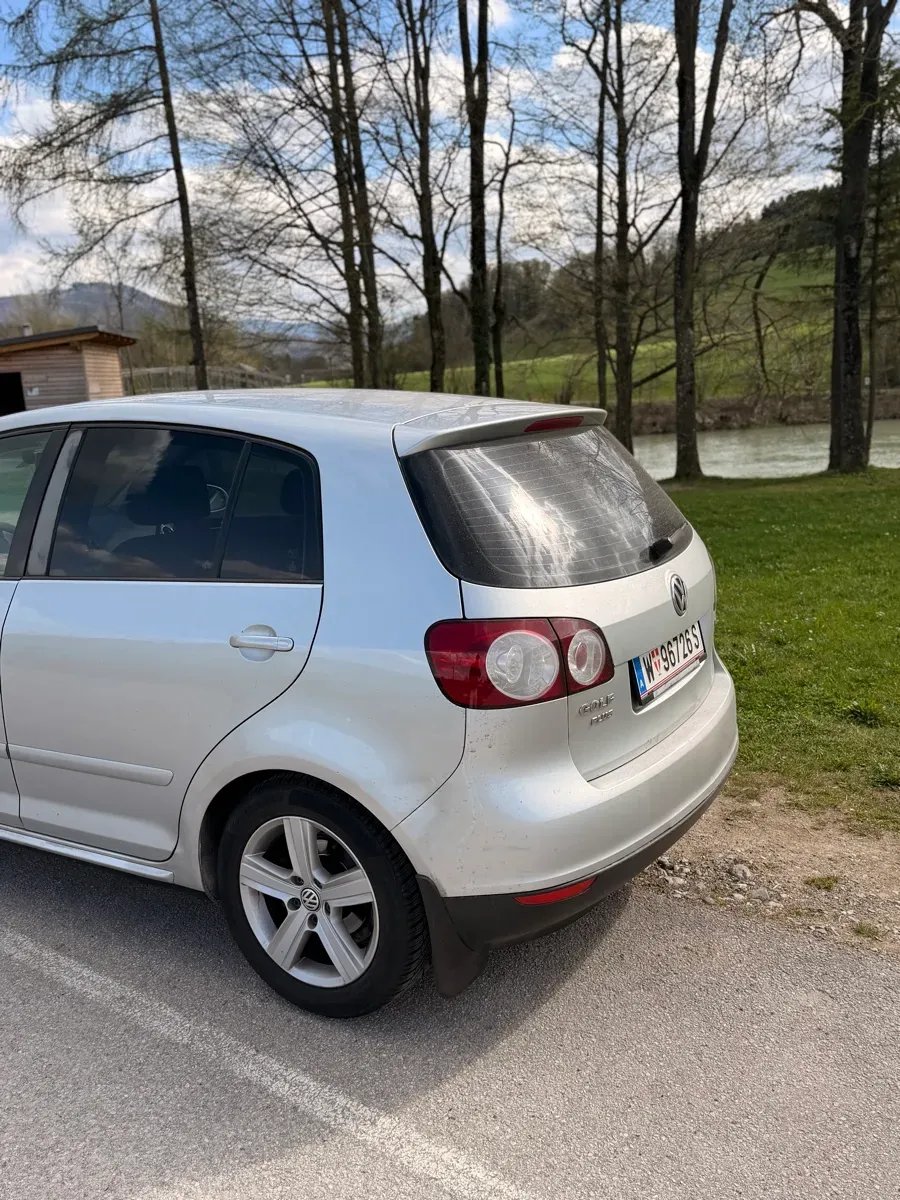 Volkswagen Golf 2005 photo 3