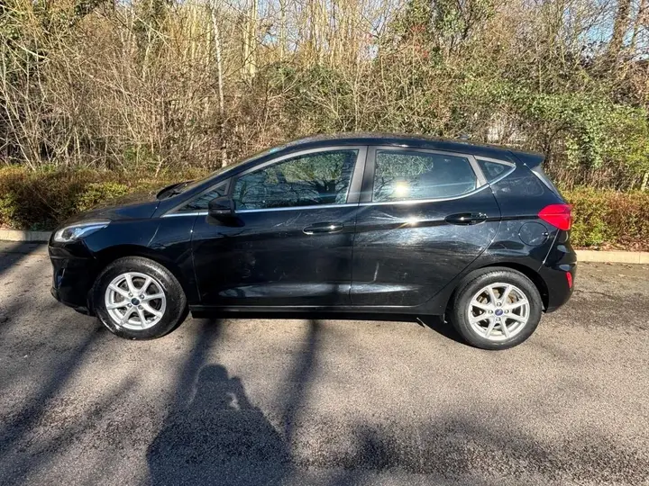Ford Fiesta 2017 photo 3