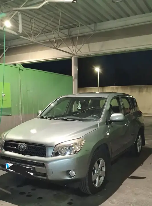 Toyota Rav4 2006 photo 2