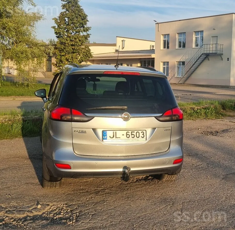 Opel Zafira 2013 photo 3