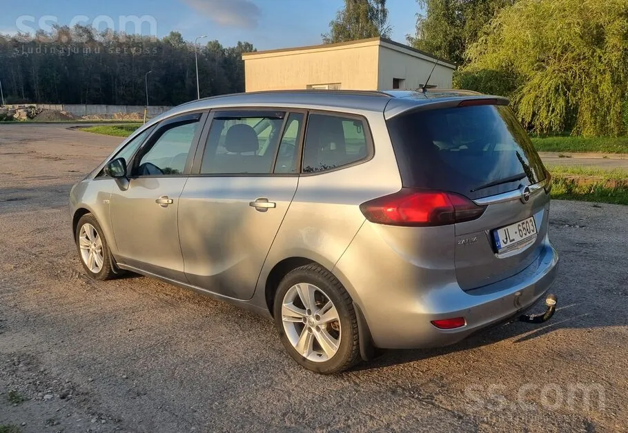 Opel Zafira 2013 photo 5
