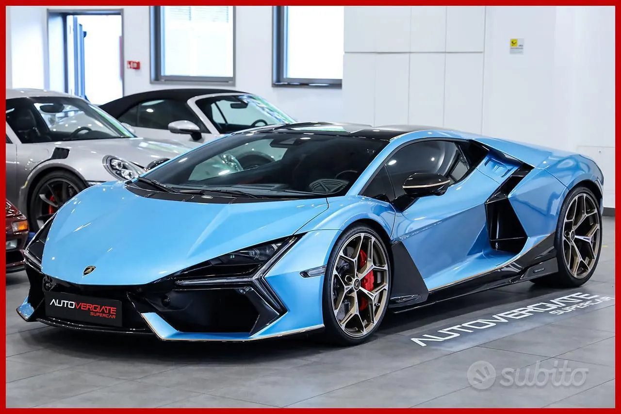 Lamborghini Revuelto
