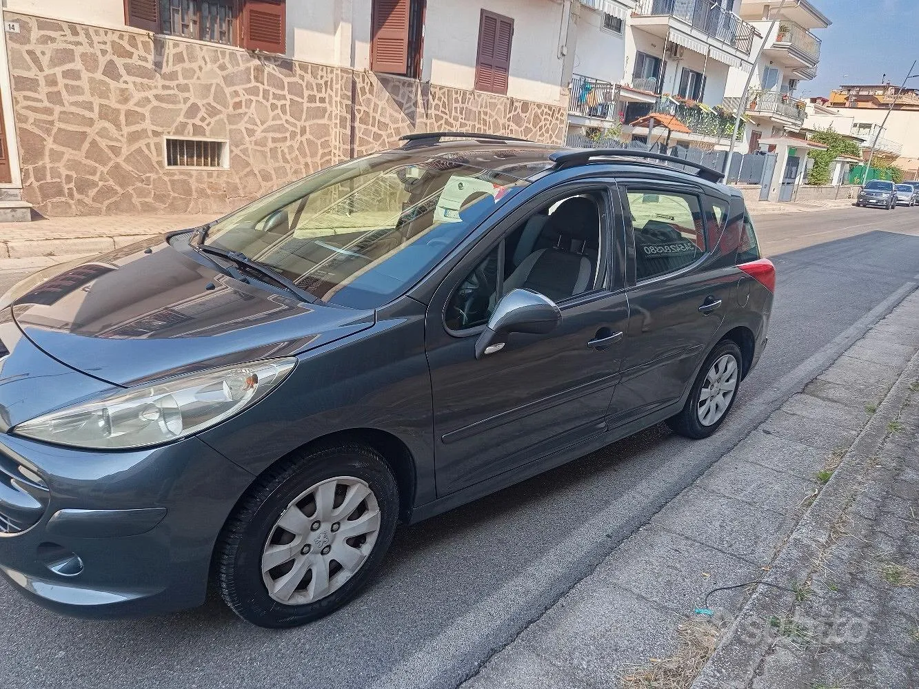 Peugeot 207 2009 photo 2