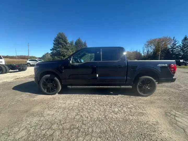 Ford F-150 2026 photo 3