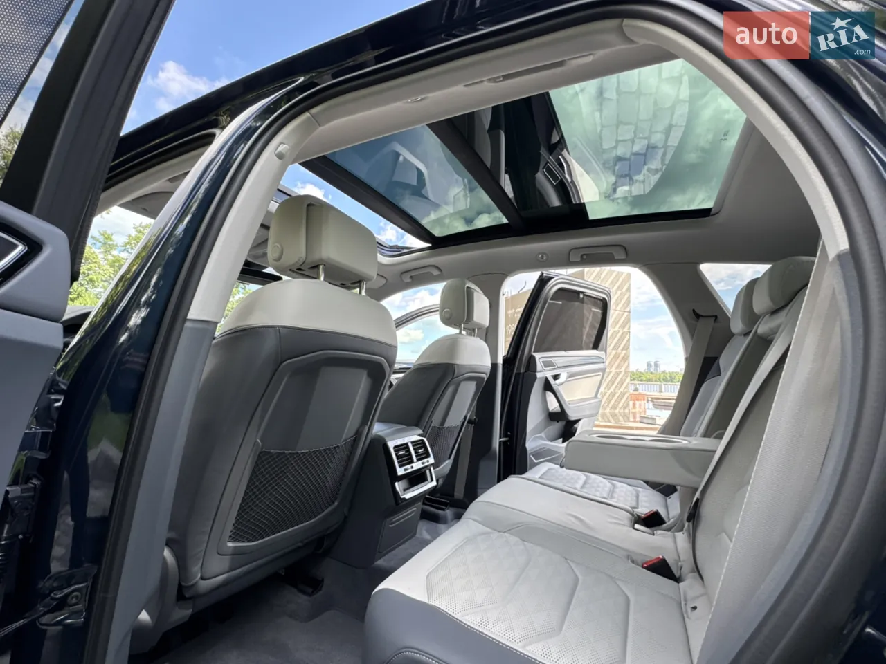 Volkswagen Touareg 2024 photo 5