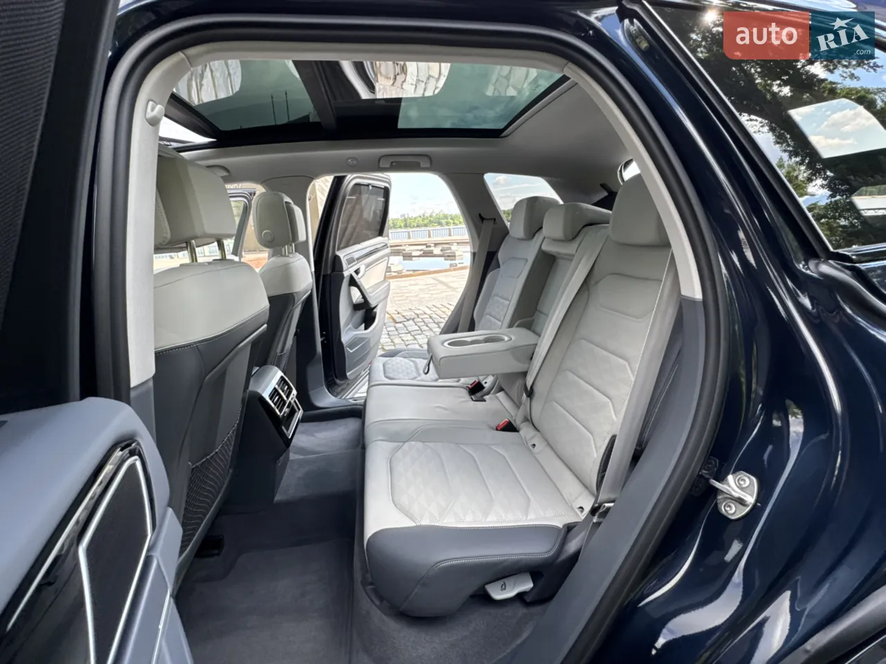 Volkswagen Touareg 2024 photo 4