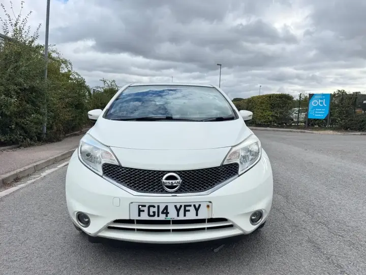 Nissan Note 2014 photo 2