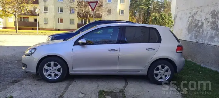 Volkswagen Golf 6 2011 photo 2