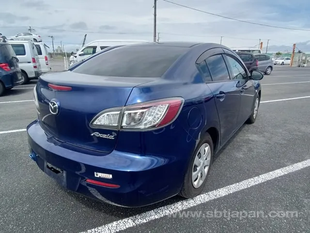 Mazda Axela 2011 photo 4