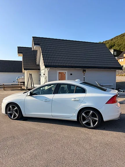 Volvo S60 2012 photo 5