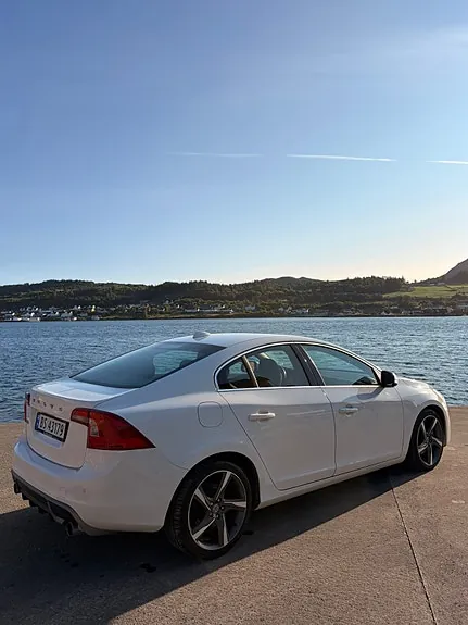 Volvo S60 2012 photo 3