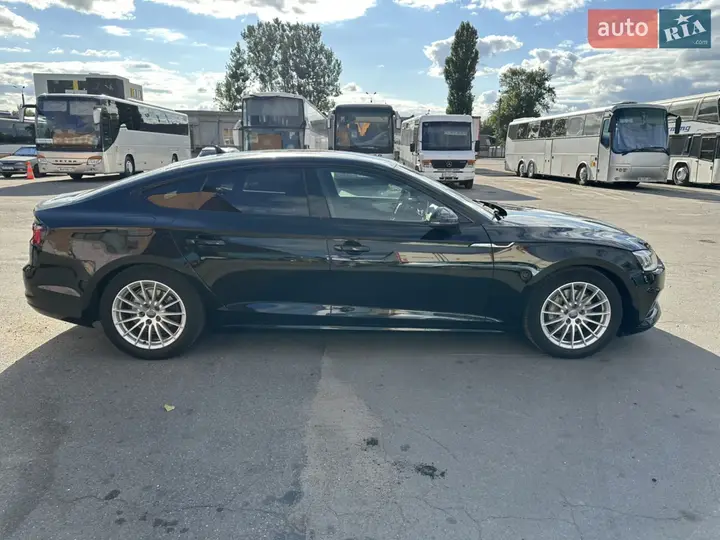 Audi A5 2018 photo 2
