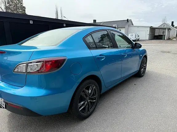 Mazda 3 2010 photo 2