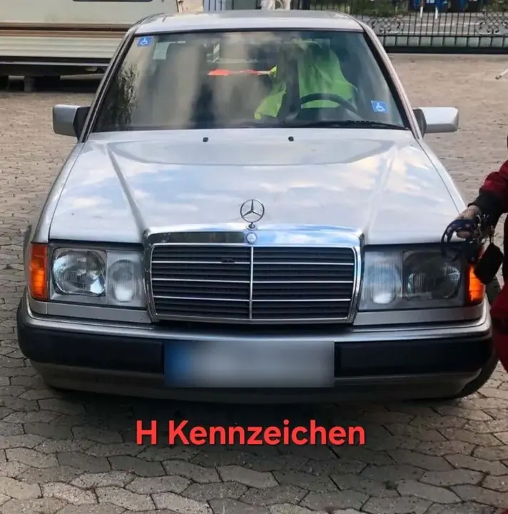 Mercedes-Benz E 200