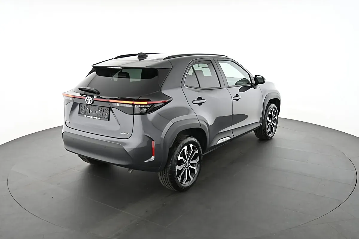 Toyota Yaris Cross 2025 photo 2