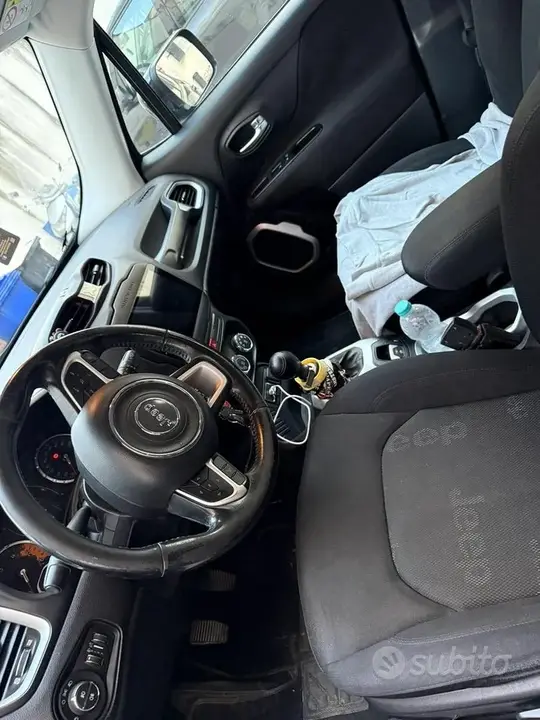 Jeep Renegade 2017 photo 4