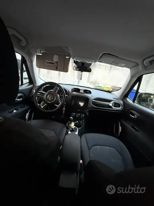 Jeep Renegade 2017 photo 2