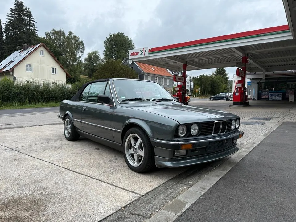 BMW 3.20I E30