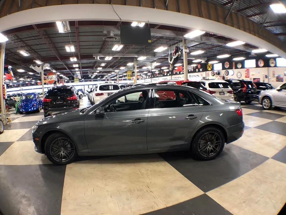 Audi A4 2017 photo 4