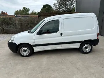 Peugeot 2008 2008 photo 2