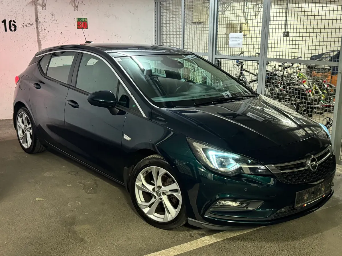 Opel Astra 2015 photo 2