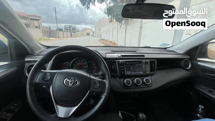 Toyota Rav4 2017 photo 2