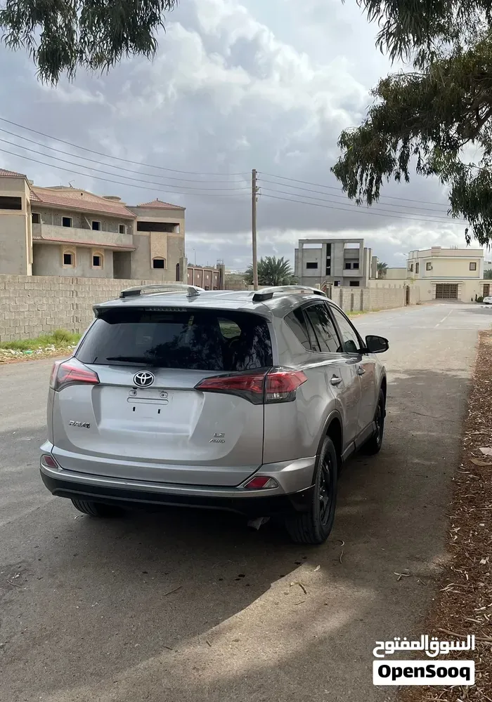 Toyota Rav4 2017 photo 4