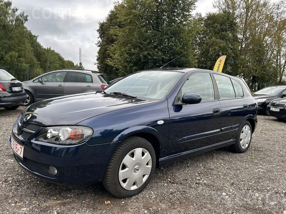Nissan Almera