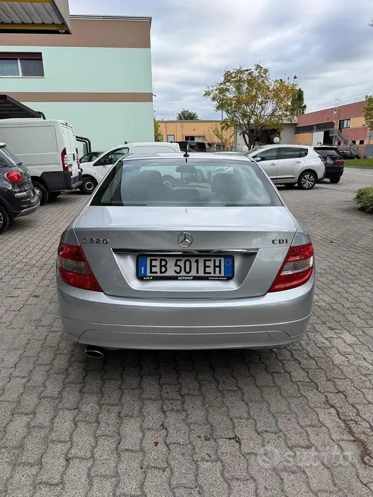 Mercedes-Benz C-Class 2011 photo 5