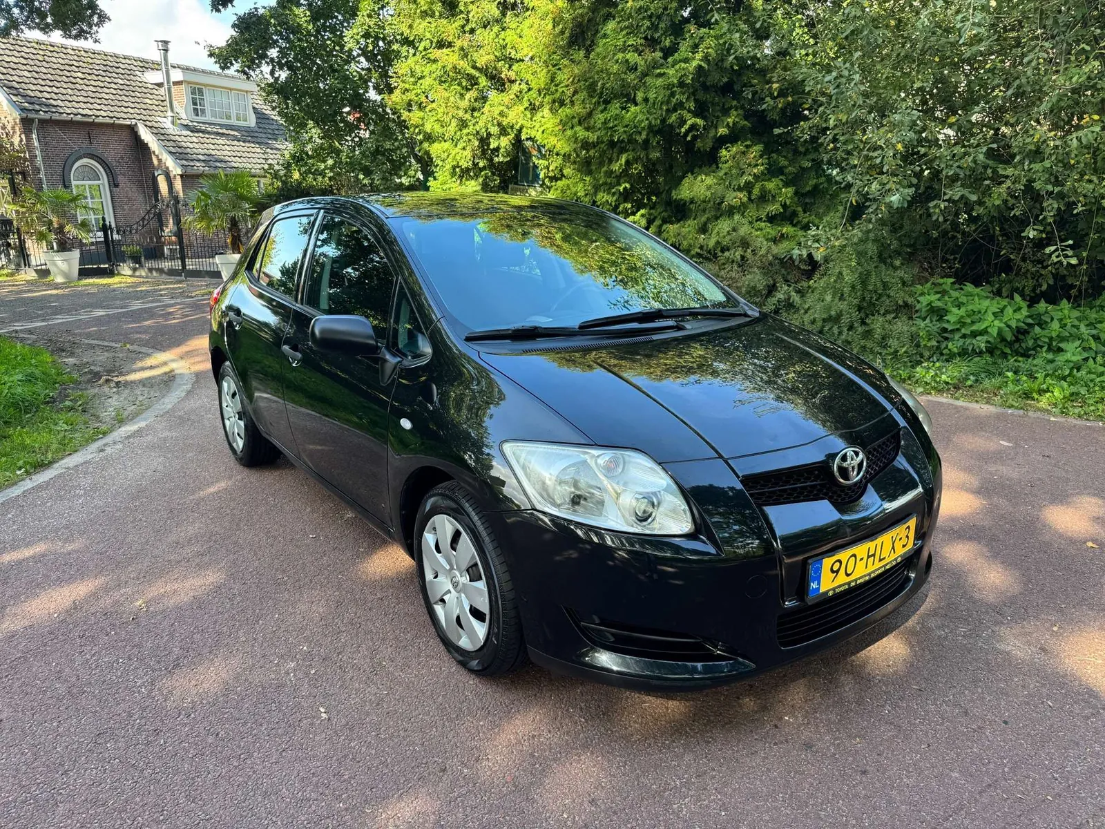 Toyota Auris 2009 photo 3