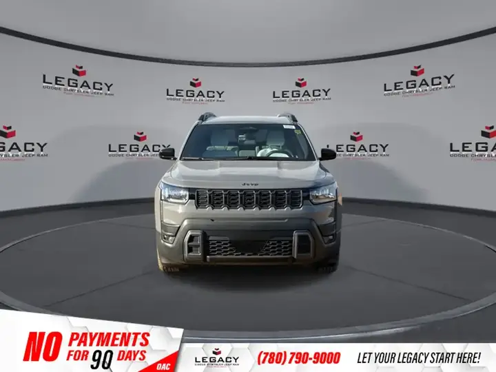 Jeep Cherokee 2026 photo 4