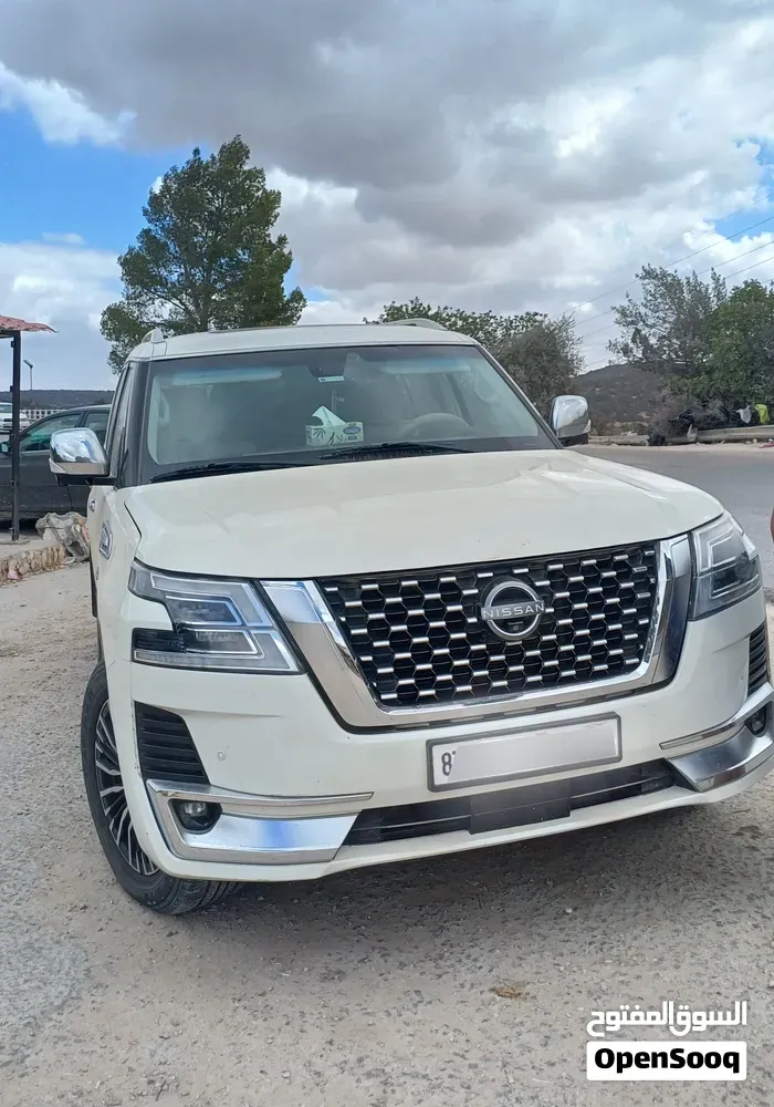 Nissan Patrol 2011 photo 5