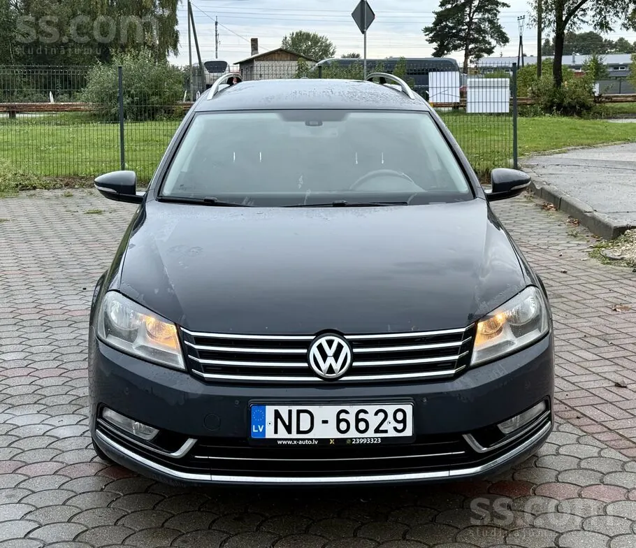 Volkswagen Passat 2012 photo 2