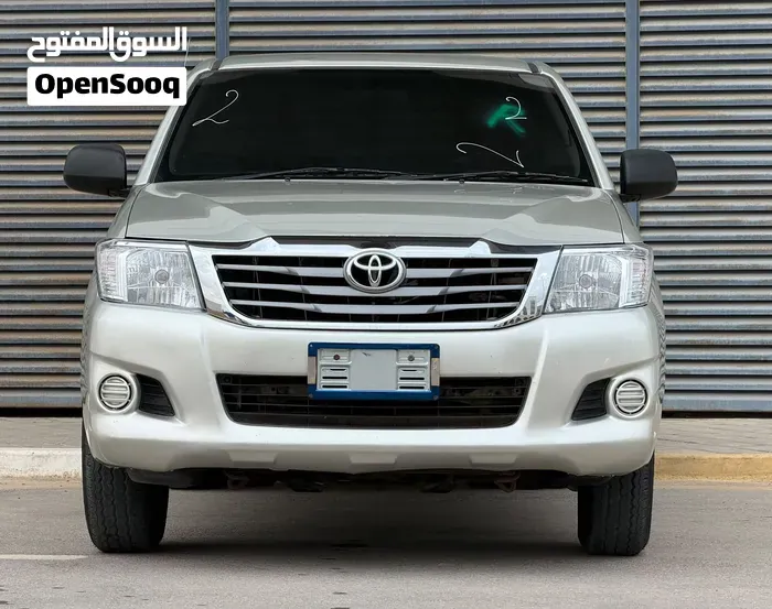 Toyota Hilux 2014 photo 2