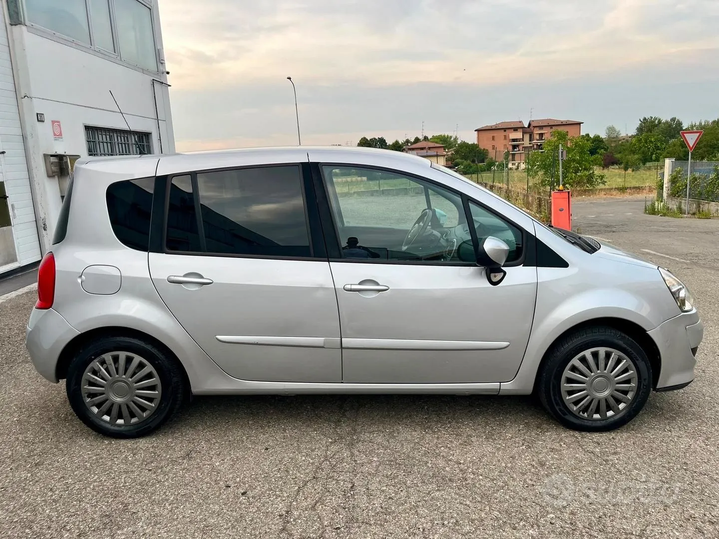 Renault Modus 2010 photo 4