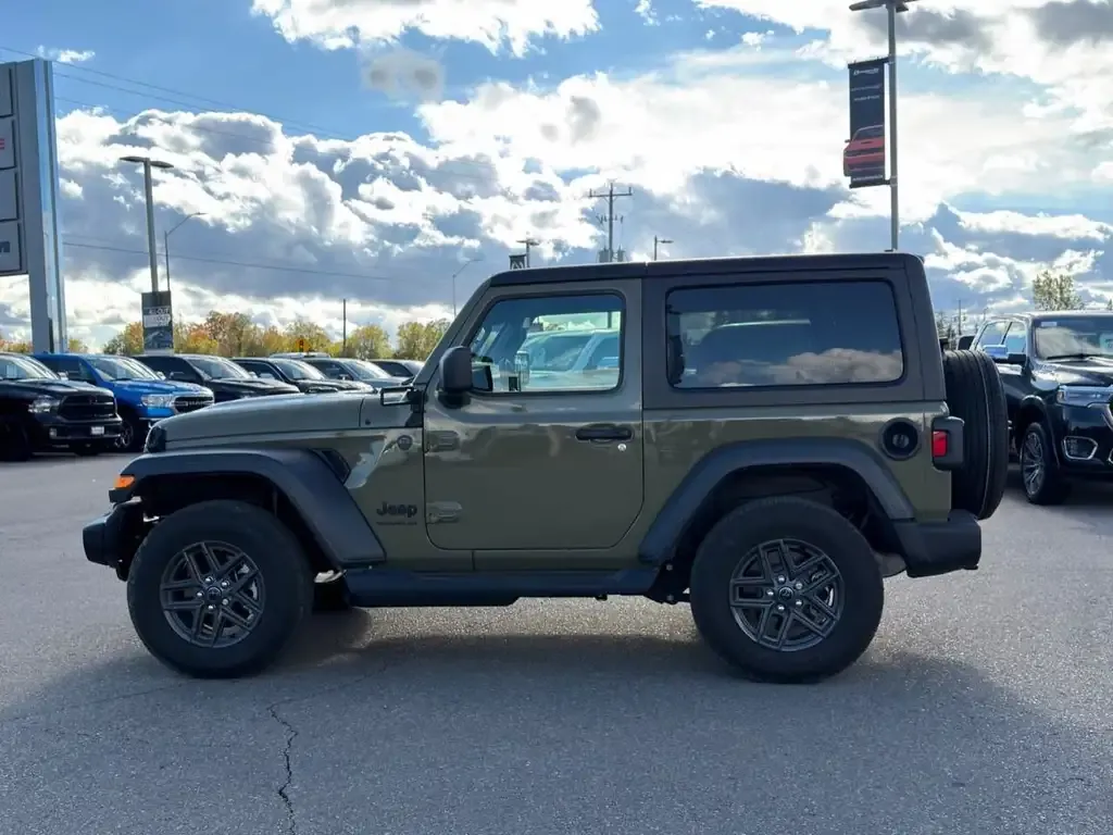 Jeep Wrangler 2026 photo 2