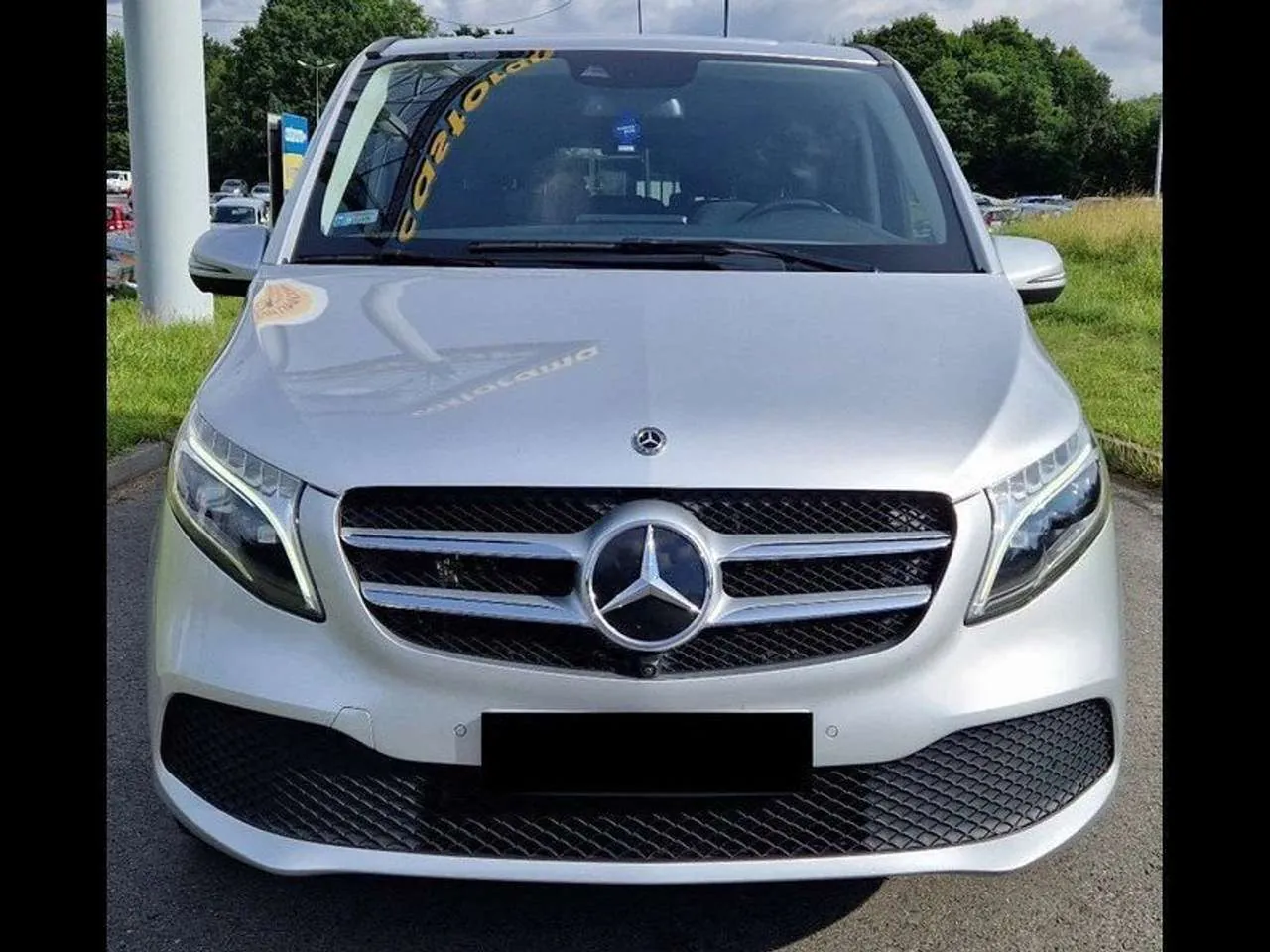 Mercedes-Benz V-Class 2019 photo 2