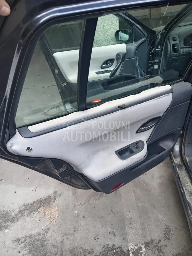 Renault Laguna 2004 photo 5