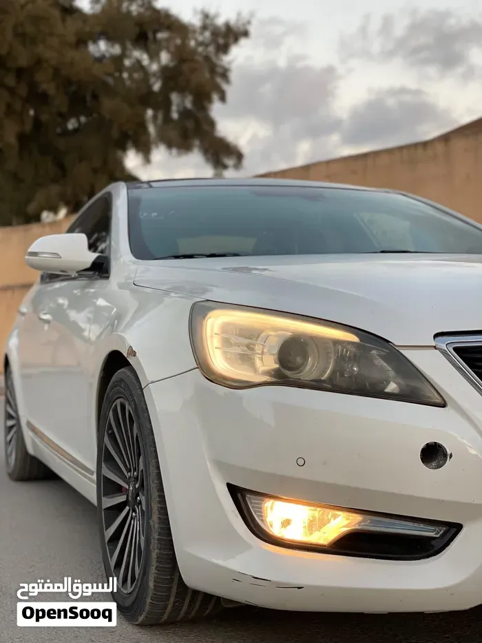 Kia Cadenza 2012 photo 2