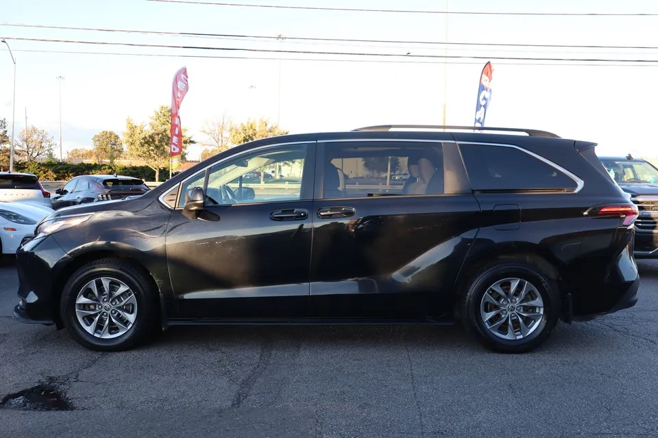 Toyota Sienna 2022 photo 4