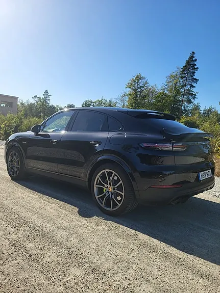 Porsche Cayenne Coupe 2022 photo 2