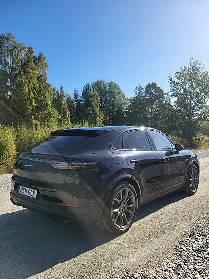 Porsche Cayenne Coupe 2022 photo 4