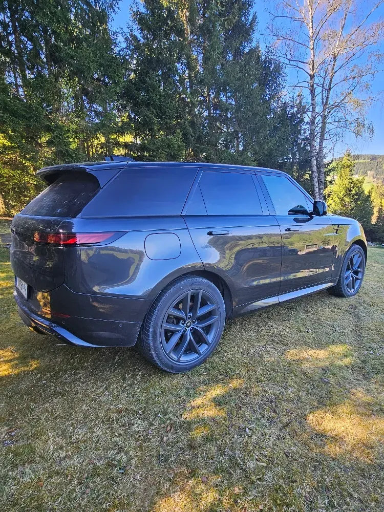 Land Rover Range Rover Sport 2023 photo 3