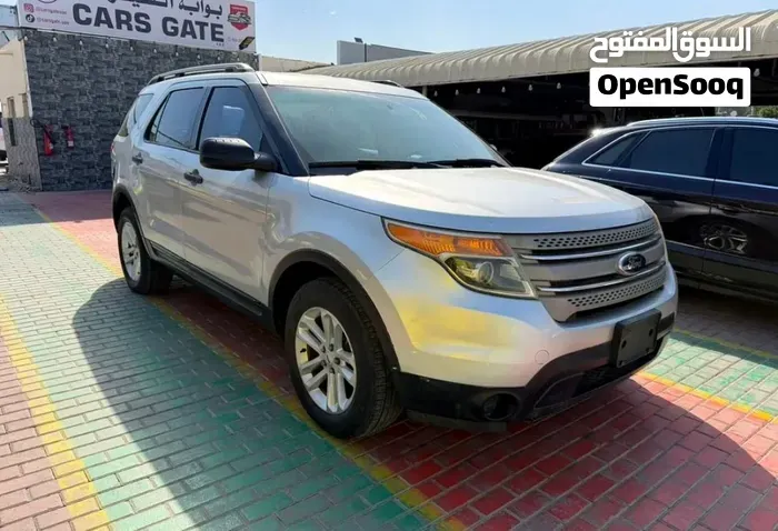 Ford Explorer 2013 photo 2